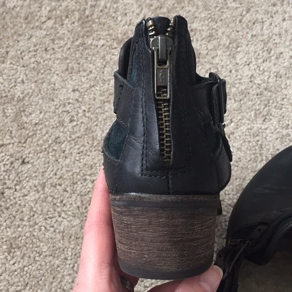 Ugg ankle boots sz 5.5 - Picture 7 of 8